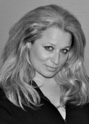 Music Academy for Young Aritsts. Portrait of Inga Kapouler Gartner